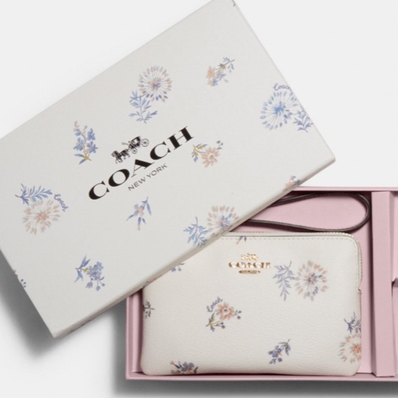 COACH Boxed Corner ZIP Wristlet / Dandelion Floral - Picture 2 of 16